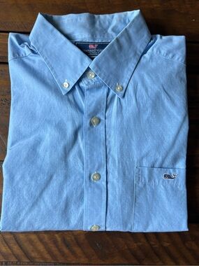 Vineyard Vines Men's Light Blue Button-Down Shirt